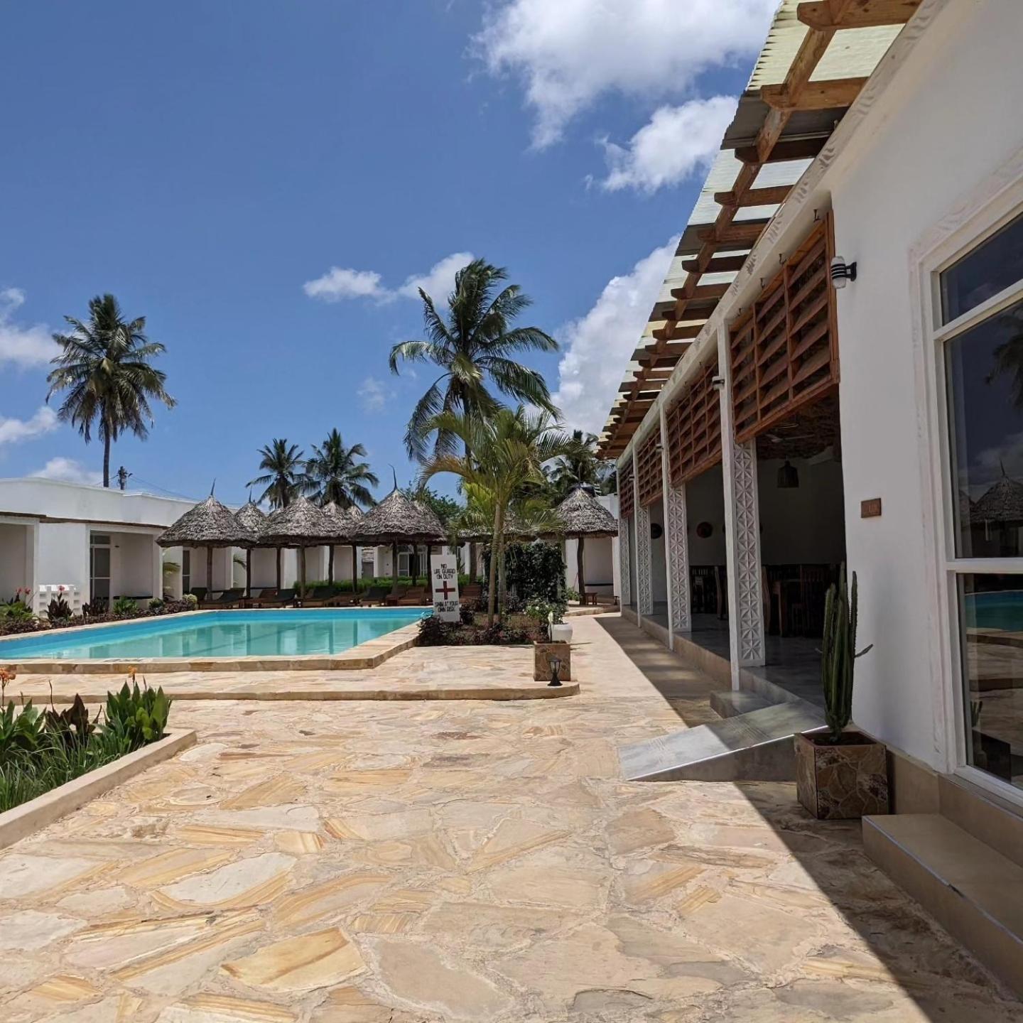Mafia Dream Hotel كيليندوني المظهر الخارجي الصورة